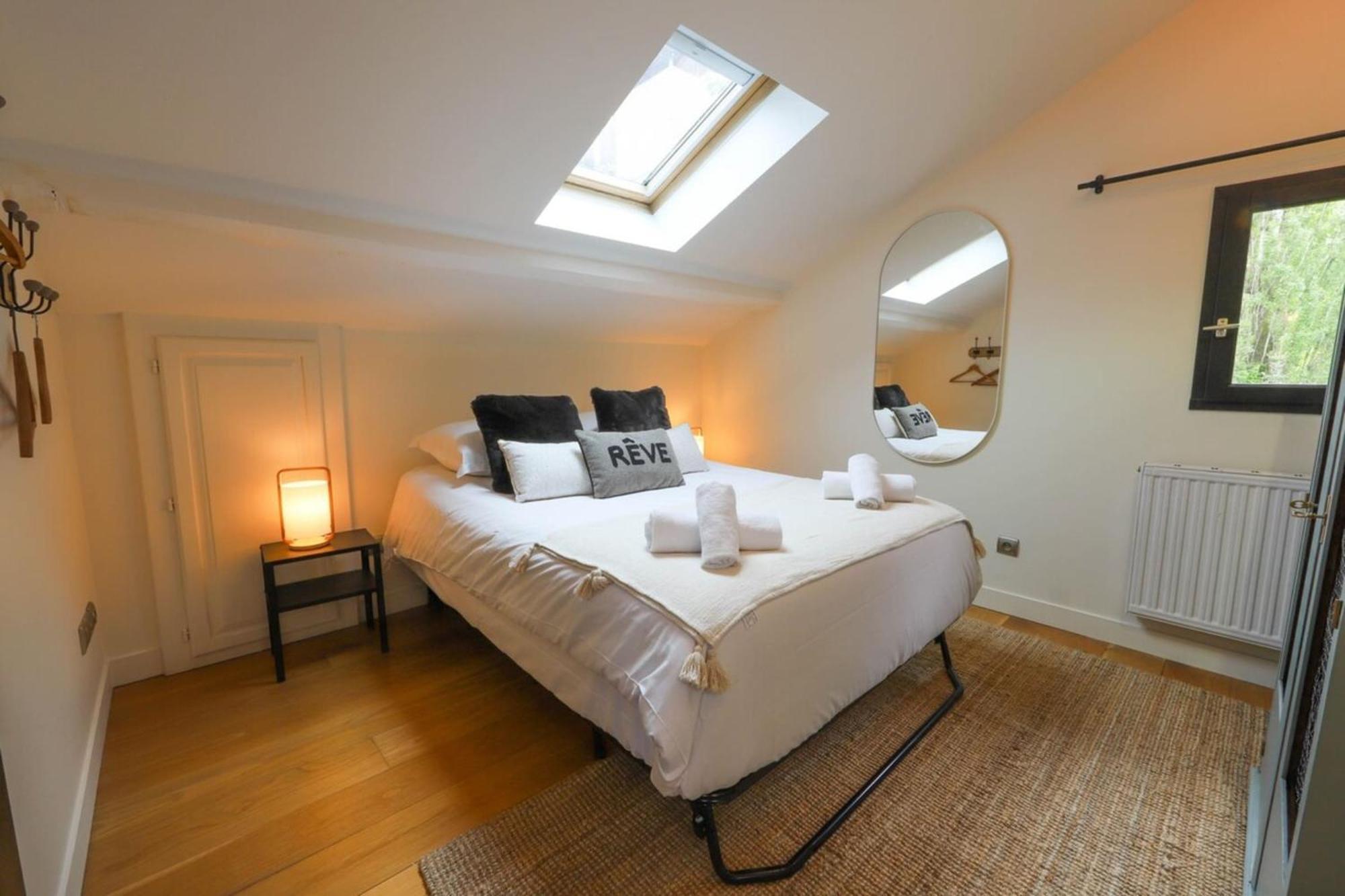 Chez Maminou - 8 Couchages Parking Proche Centre Apartment Annecy Exterior foto